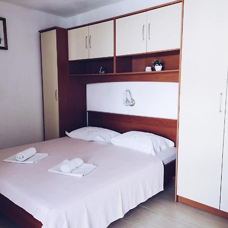 מאקרסקה Apartments Kasalo מראה חיצוני תמונה