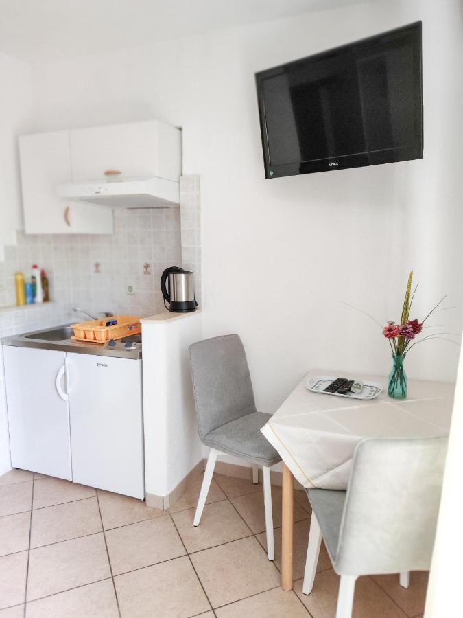 מאקרסקה Apartments Kasalo מראה חיצוני תמונה